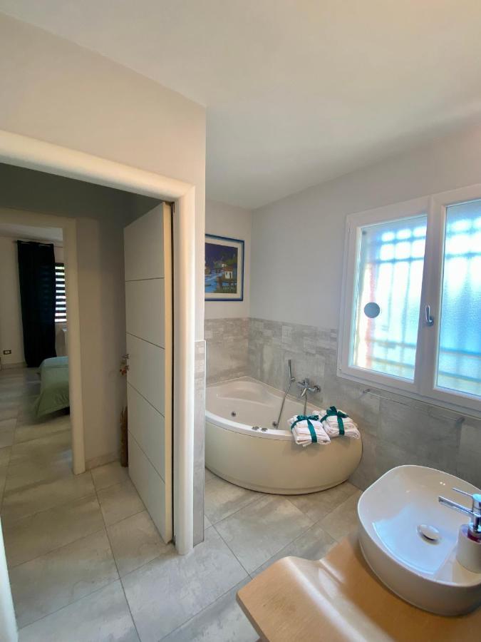 Bed and Breakfast Tra Campagna E Mare Лидо-делле-Национи Экстерьер фото